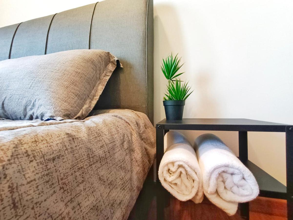 Beacon Executive 2br At By Wl George Town