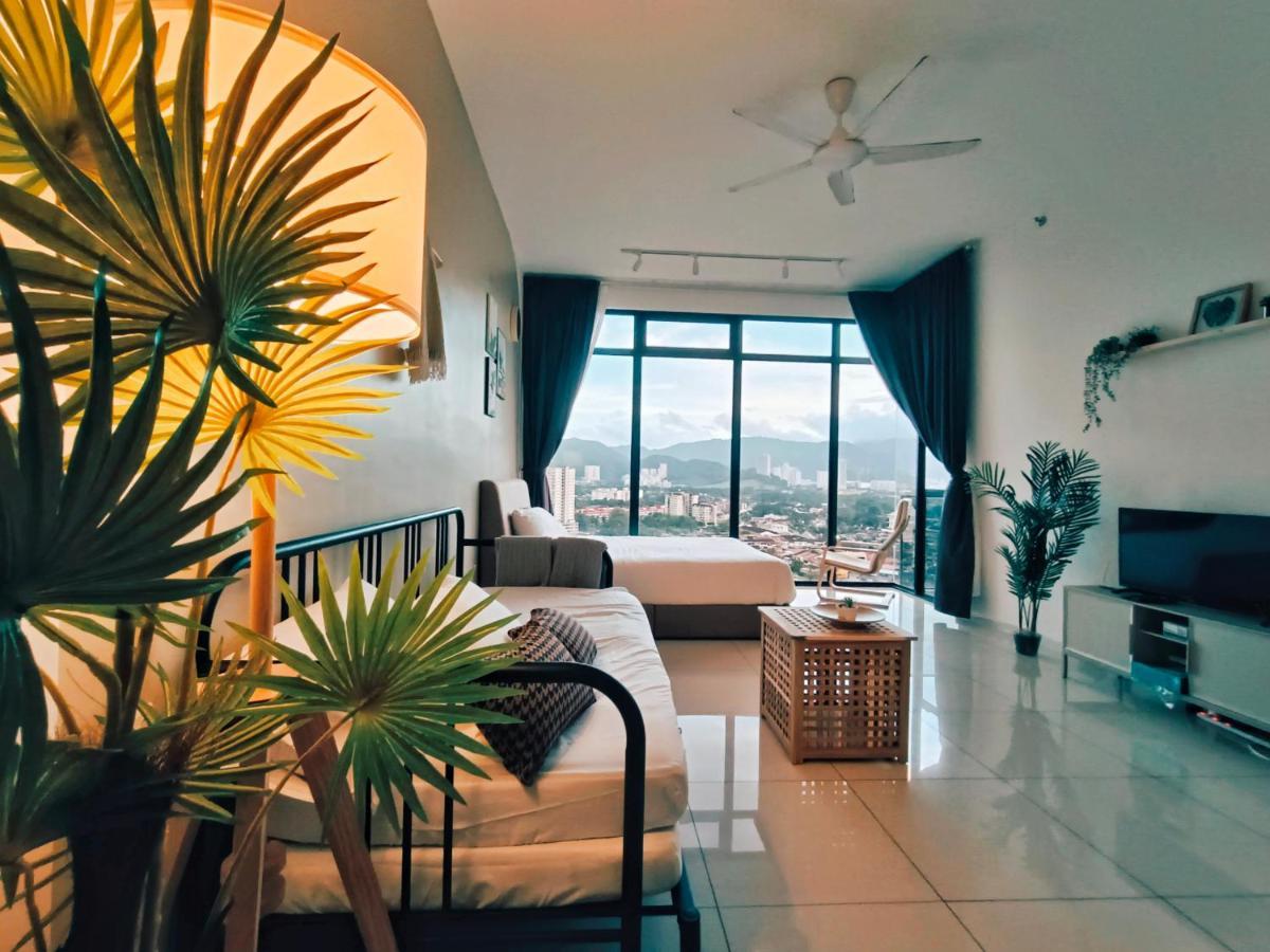 Beacon Executive 2br At By Wl George Town