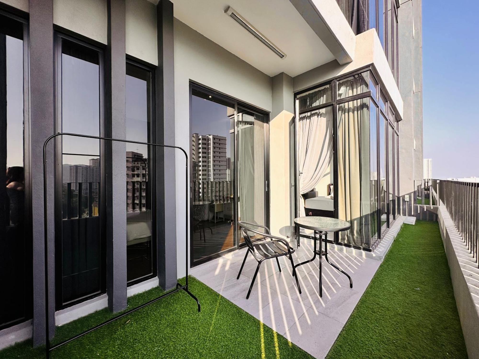 Apartment Beacon Executive 2br At By Wl George Town