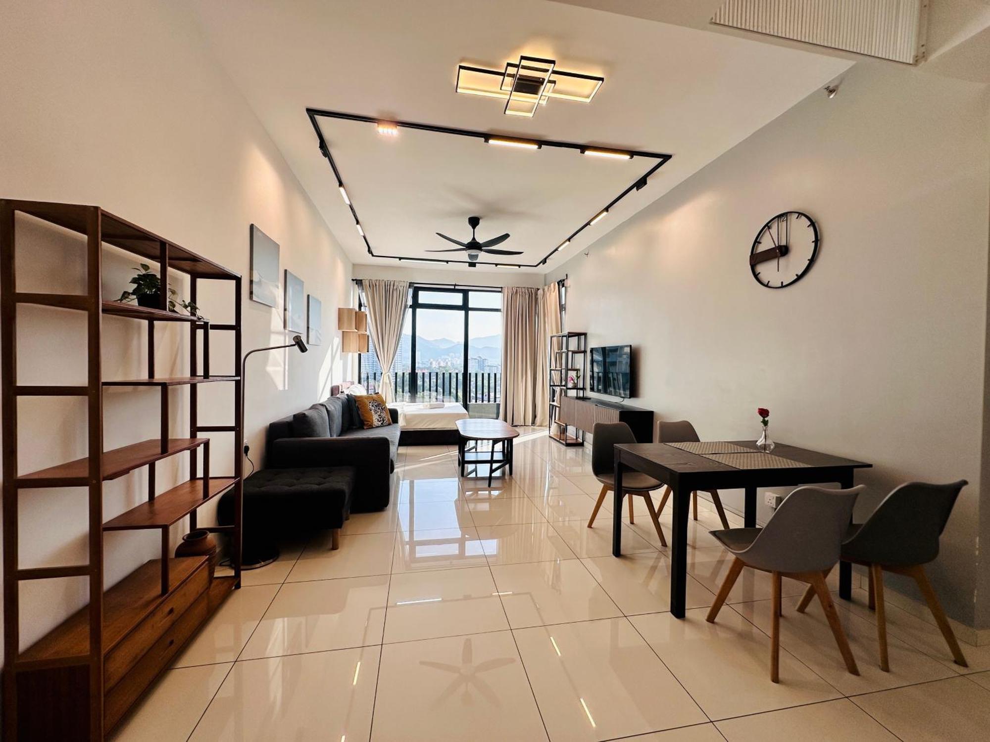 Beacon Executive 2br At By Wl * George Town