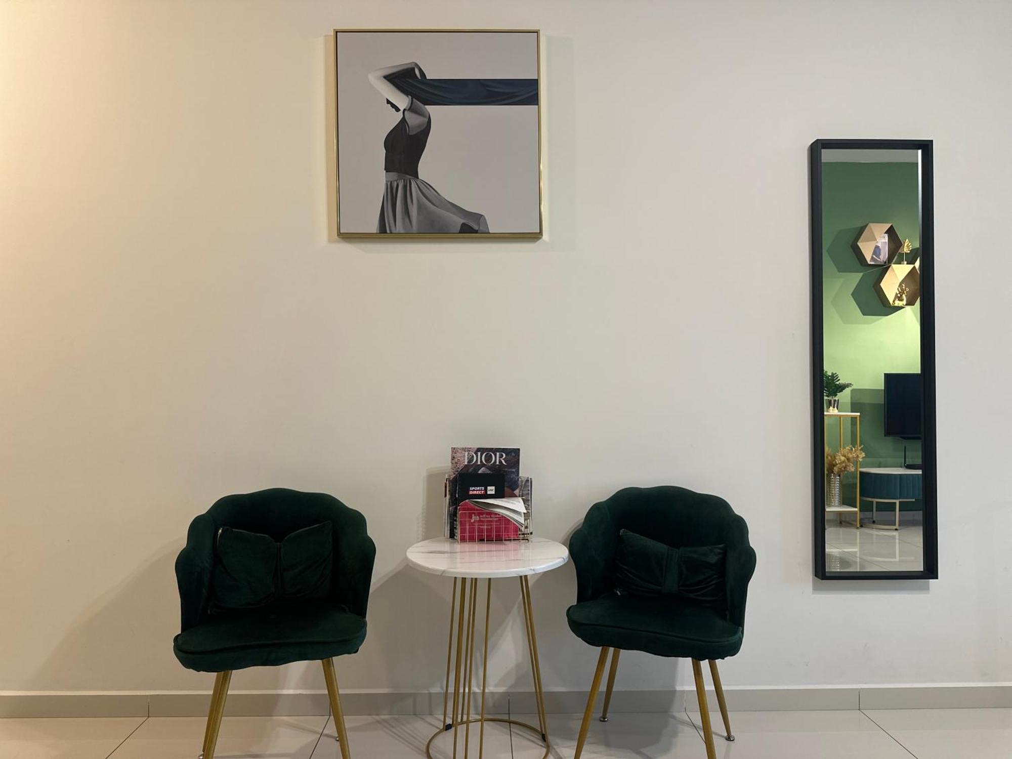 Beacon Executive 2br At By Wl