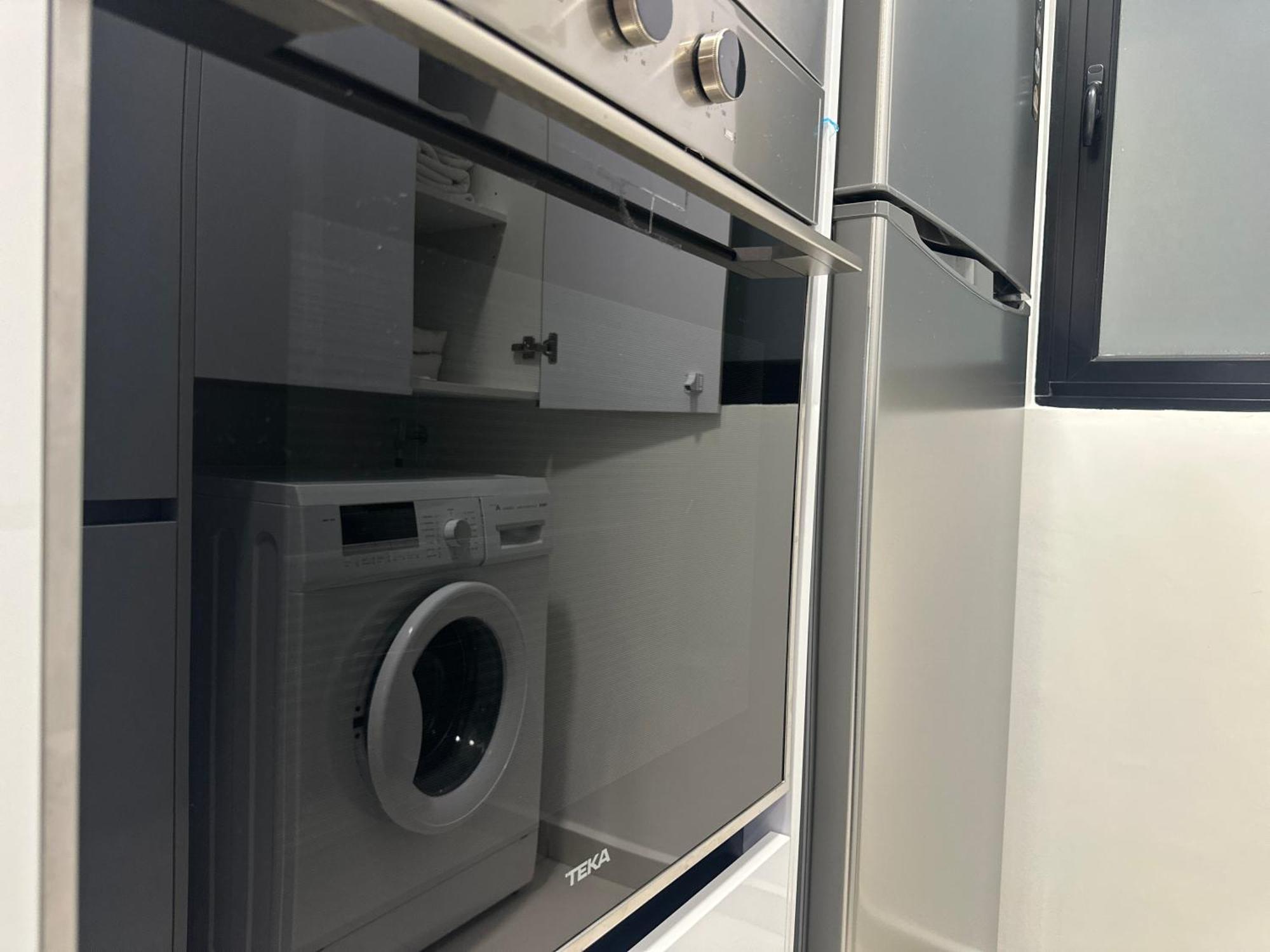 Beacon Executive 2br At By Wl * George Town